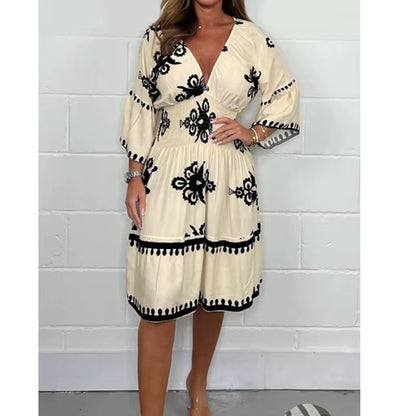 Women Elegant V Neck Printed Waist Tuck Three Quarter Dress