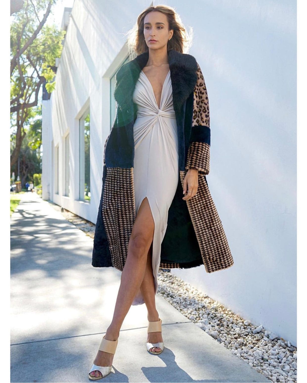 Low Cut Knot Front Bodycon Midi Dress for Women