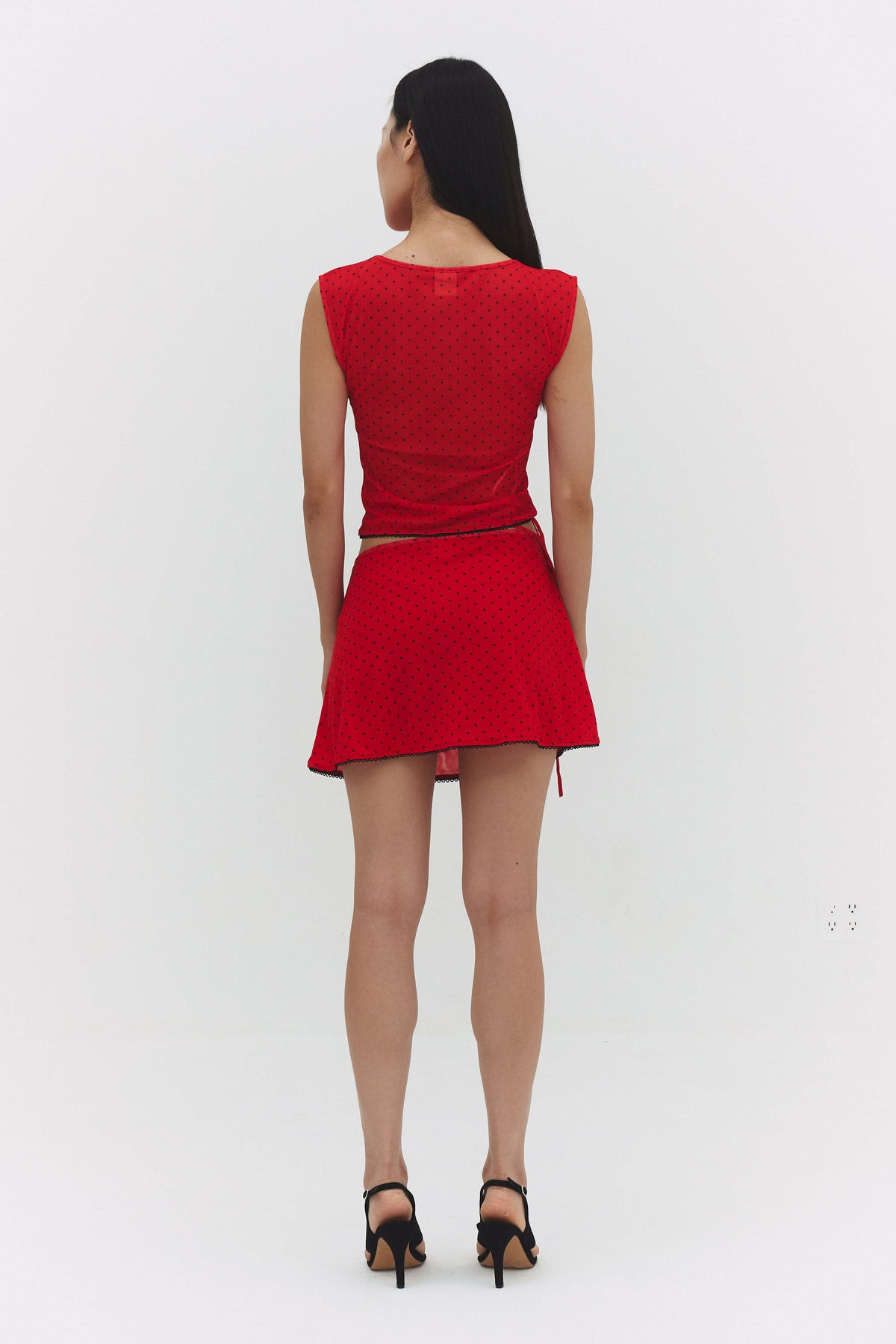 Emili Top Red Fitted Sleeveless Crop Womens Scallop Trim Set