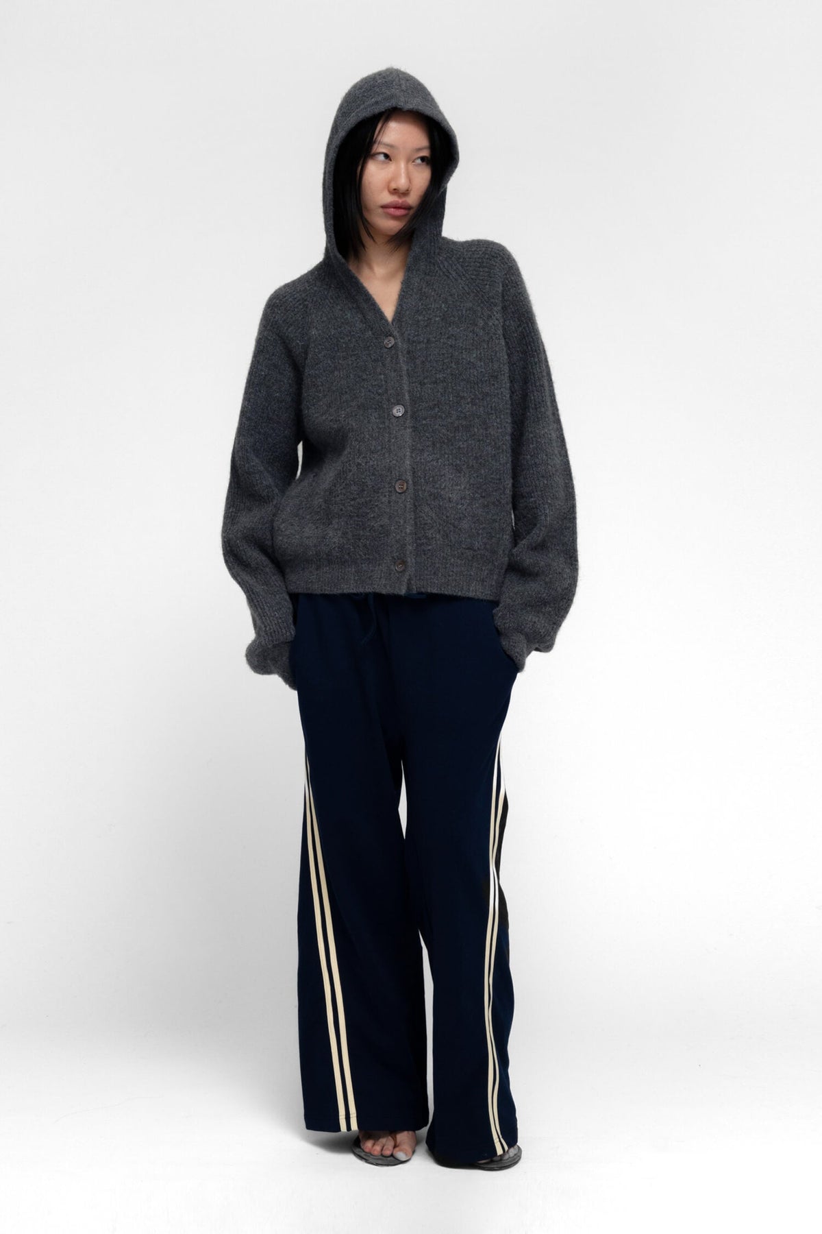 Oversized Patch Pocket Cardigan – Heather Gray