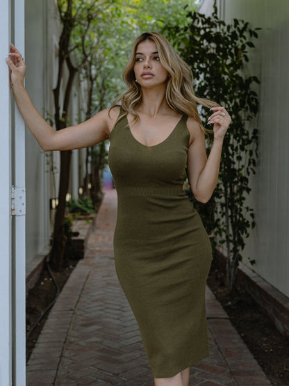 Ribbed Knit V Neck Midi Sweater Dress for Women Elegant Chic